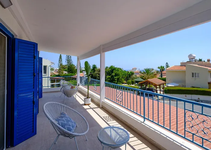 Adamante Luxury By Nomads