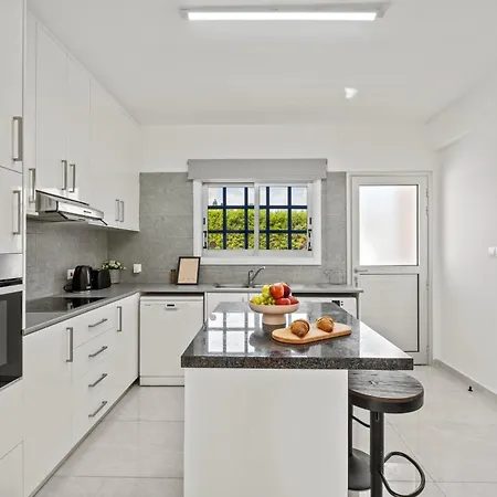 别墅 Adamante Luxury By Nomads 佩亚