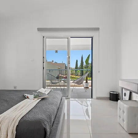 Adamante Luxury By Nomads *