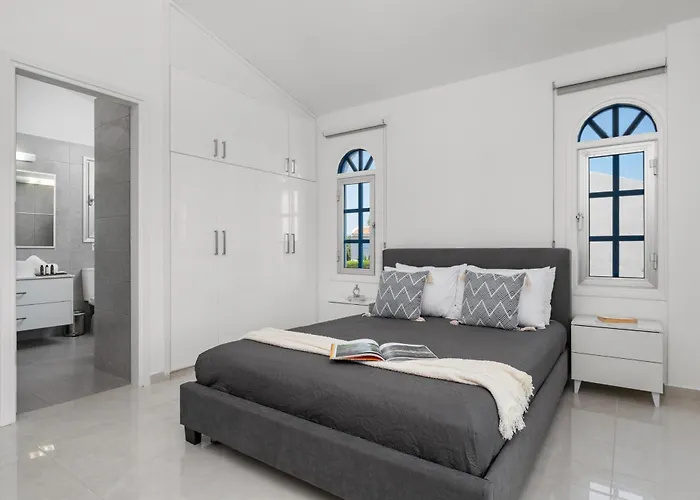 Adamante Luxury By Nomads Villa Péjia